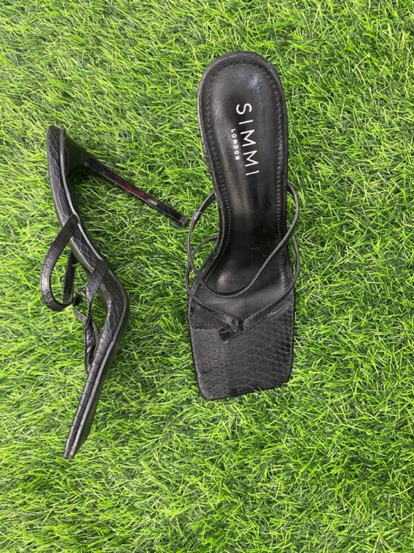Black Heels Wide Front