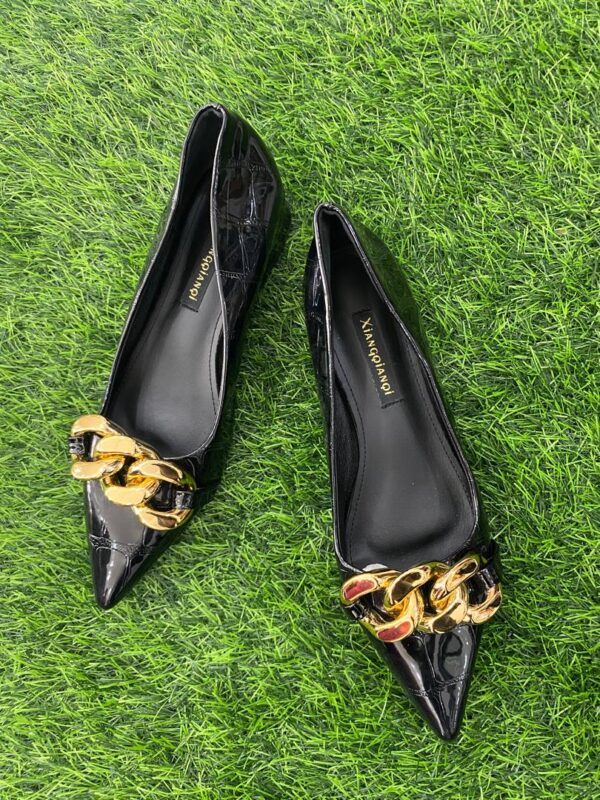 Black Shoe